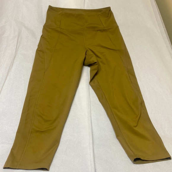 Girlfriend Collective High Waist Active Capri Leggings - Picture 1 of 4